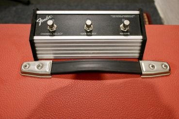 Fender Roc-Pro 1000 Gitarrencombo/Hybrid-Amp - neuwertig, kaum benutzt