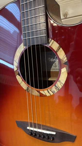 Veelah V 2-GACE - Cherry Red