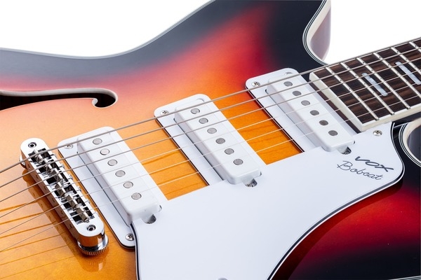 Vox Bobcat S66 (Sunburst) inkl. Koffer