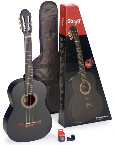 STAGG -C440 M BLK PACK - 4/4 mit Stimmgerät und Gigbag